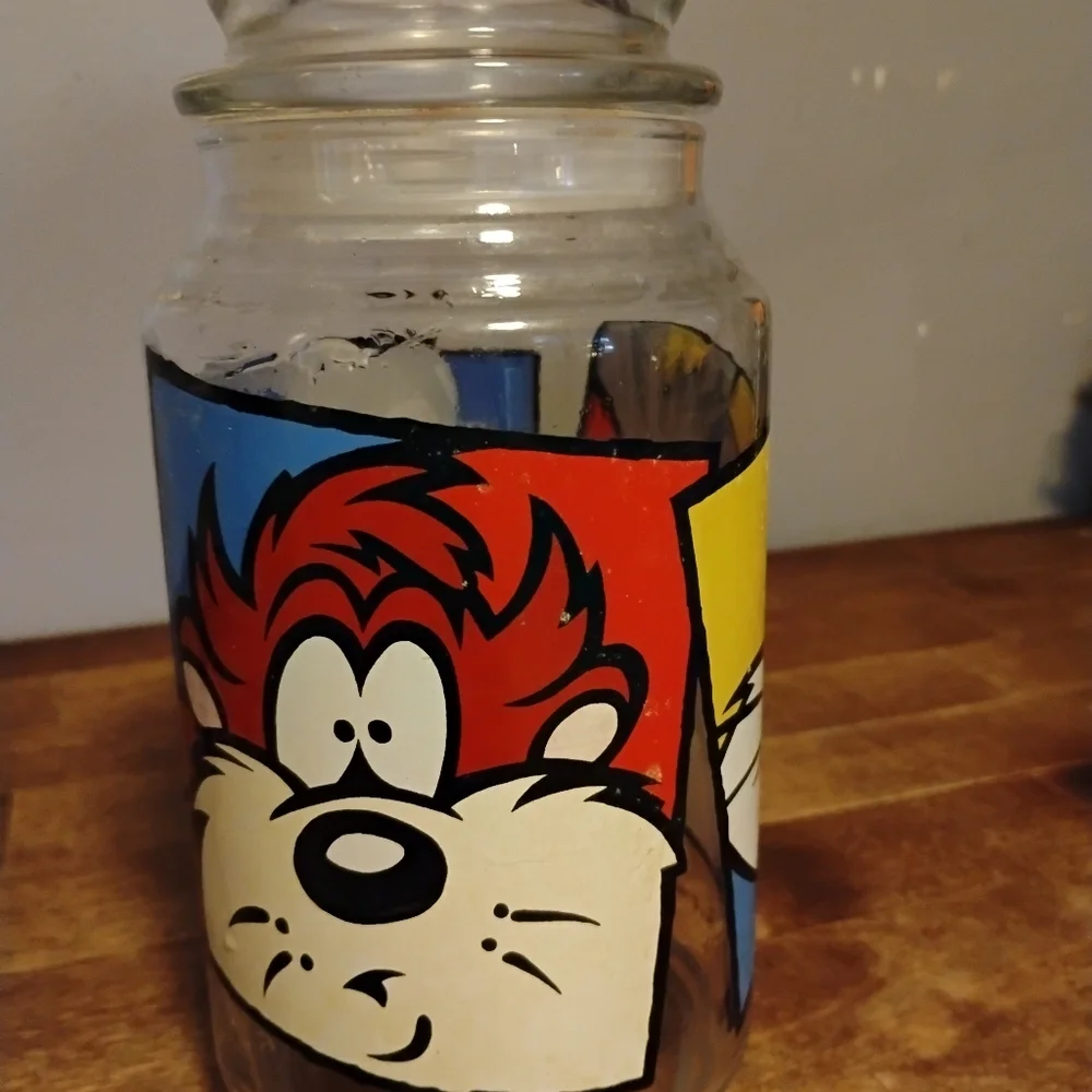 Anchor Hocking Vintage 90s Looney Tunes  Glass Jar with Lid